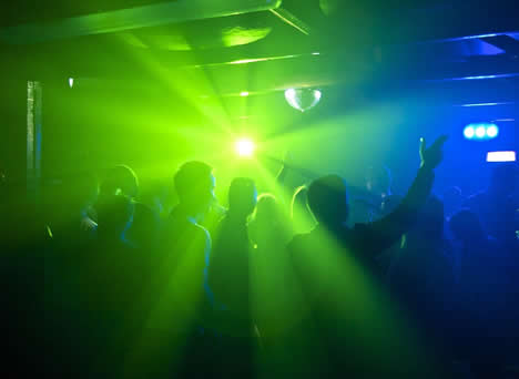 Party in den besten Clubs der Stadt...